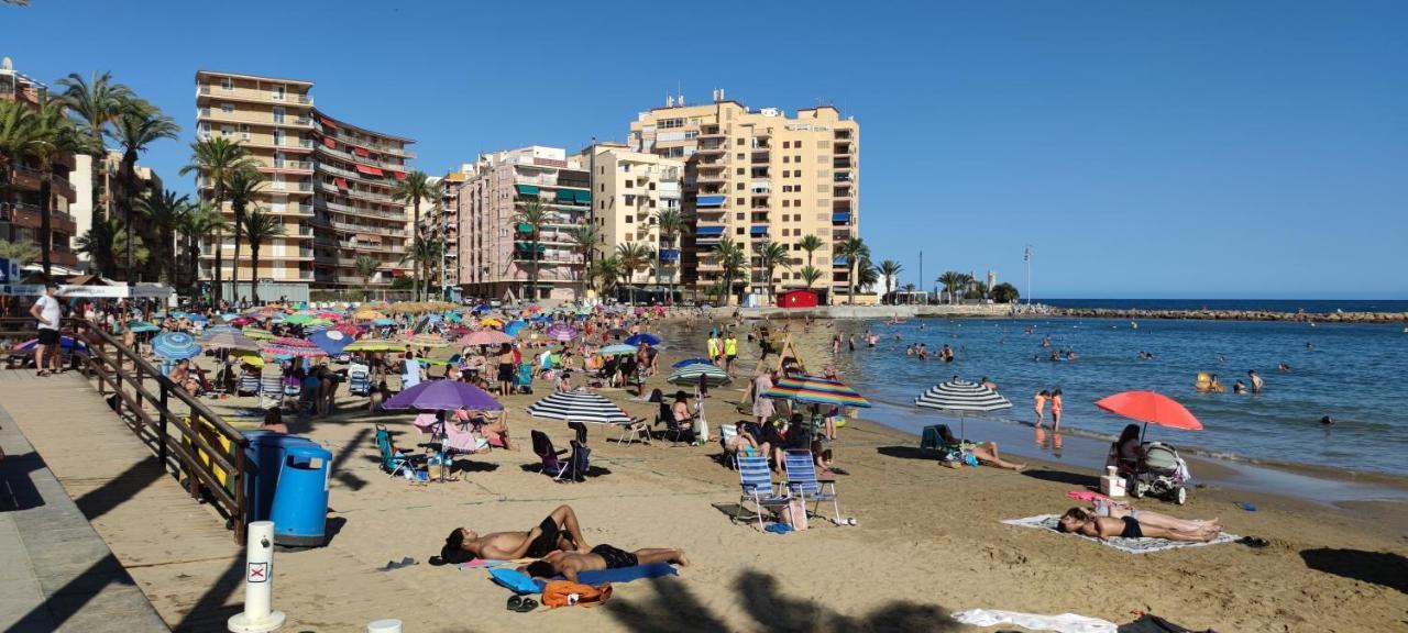 Vinas Appartement Torrevieja Buitenkant foto